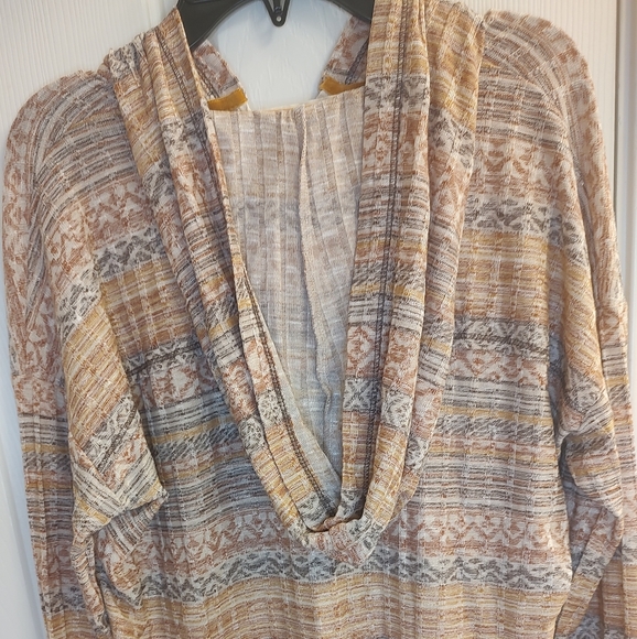 REWIND Women's Long Sleeve Top Accented with Lace Hoodie Size L Rayon Polyester - Picture 9 of 9